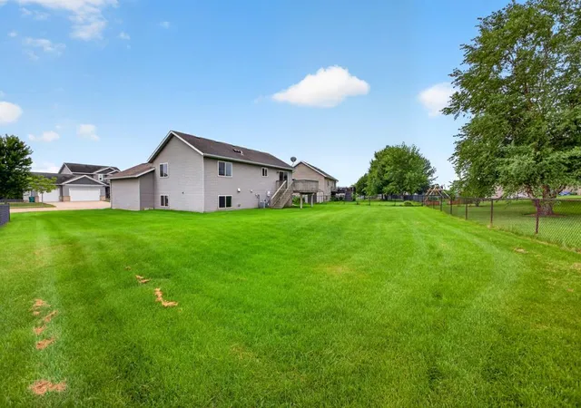 Photo 4 of Sale Pending at 4569 Arctic Fox Rd NW, Rochester, MN 55901 | MLS# 7126177 | Listing updated on 2026-10-05