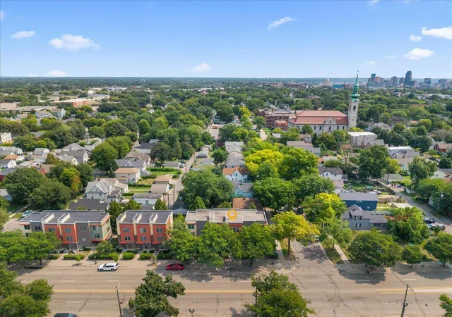 Photo 2 of Single family home for sale at 640 Dale St N, Saint Paul, MN 55103 | MLS# 7126201 | Listing updated on 2026-09-15