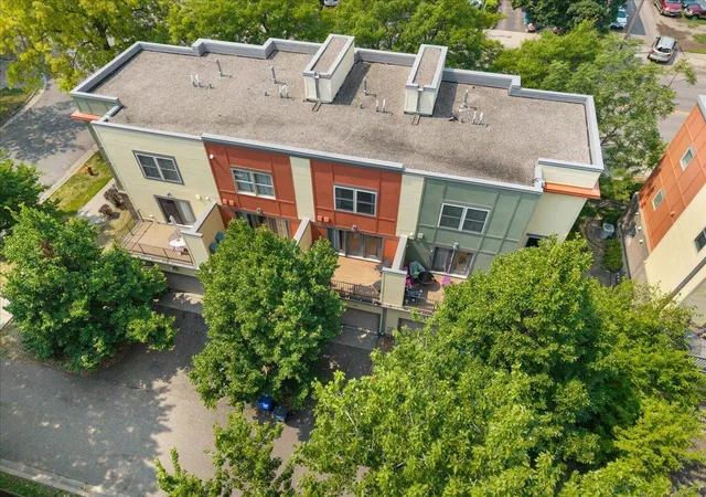 Photo 3 of Single family home for sale at 640 Dale St N, Saint Paul, MN 55103 | MLS# 7126201 | Listing updated on 2026-09-15