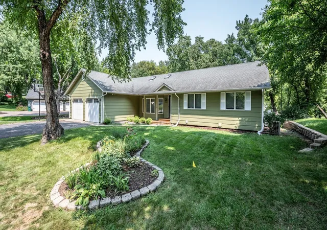 Photo 1 of Single family home for sale at 17600 Italy Path, Lakeville, MN 55044 | MLS# 7126282 | Listing updated on 2026-09-11