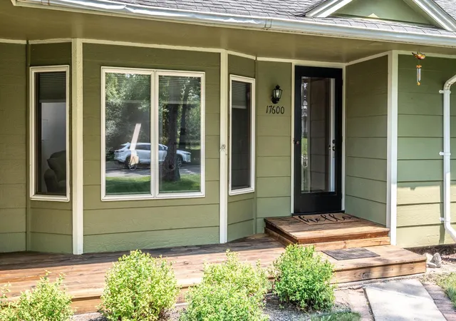 Photo 3 of Single family home for sale at 17600 Italy Path, Lakeville, MN 55044 | MLS# 7126282 | Listing updated on 2026-09-11