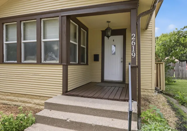 Photo 4 of Single family home for sale at 2619 James Ave N, Minneapolis, MN 55411 | MLS# 7126428 | Listing updated on 2026-09-15