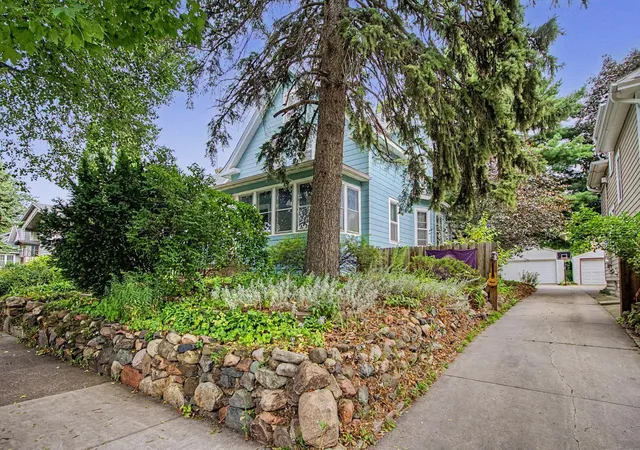 Photo 2 of Single family home for sale at 1911 Pierce St Ne, Minneapolis, MN 55418 | MLS# 7126444 | Listing updated on 2026-09-14