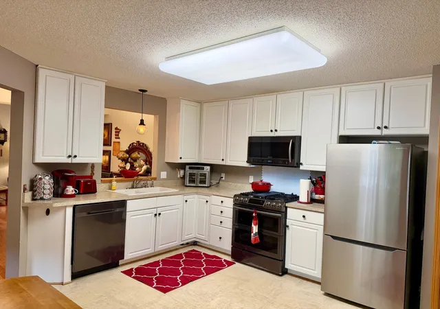 Photo 3 of Single family home for sale at 18699 Kalmar Ct, Lakeville, MN 55044 | MLS# 7126832 | Listing updated on 2026-09-10
