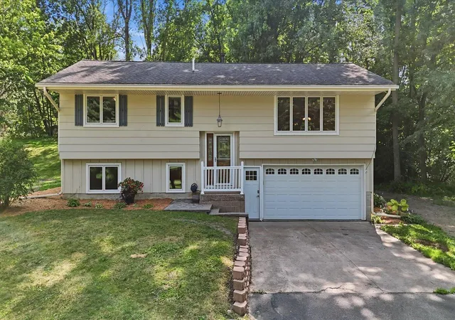Photo 1 of Single family home for sale at 9405 Fox Valley Dr, Corcoran, MN 55340 | MLS# 7126890 | Listing updated on 2026-09-11