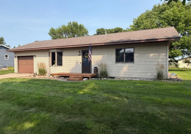 Photo 1 of Single family home for sale at 503 7th Street S, Raymond, MN 56282 | MLS# 7127110 | Listing updated on 2026-09-14