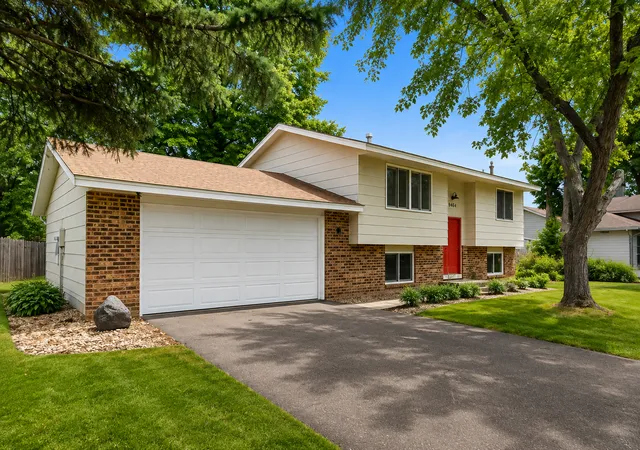Photo 3 of Single family home for sale at 8444 Brunswick Ct N, Minneapolis, MN 55443 | MLS# 7127120 | Listing updated on 2026-09-09