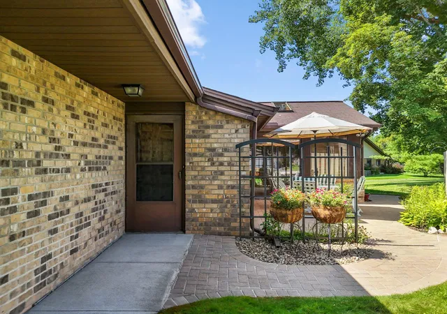 Photo 1 of Sale Pending at 1025 Xene Ln N, Plymouth, MN 55447 | MLS# 7127284 | Listing updated on 2026-09-15