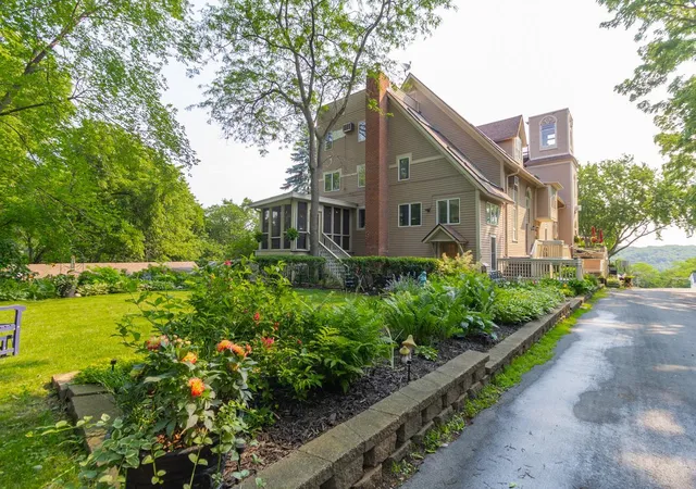 Photo 1 of Condo for sale at 240 Oak St W #240, Stillwater, MN 55082 | MLS# 7127301 | Listing updated on 2026-09-14