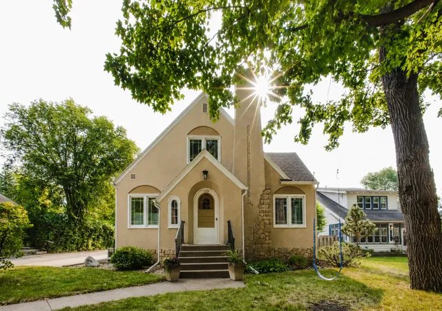 Photo 1 of Single family home for sale at 1101 Summit Ave, Detroit Lakes, MN 56501 | MLS# 7127324 | Listing updated on 2026-09-15