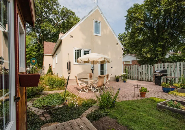 Photo 3 of Single family home for sale at 1101 Summit Ave, Detroit Lakes, MN 56501 | MLS# 7127324 | Listing updated on 2026-09-15