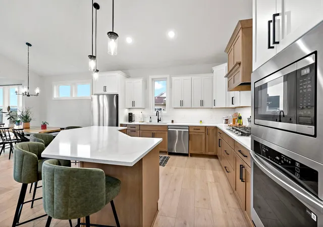 Photo 4 of Single family home for sale at 3299 Linden Ave Ct N, Lake Elmo, MN 55042 | MLS# 7127334 | Listing updated on 2026-10-08