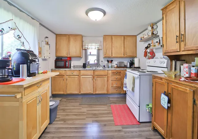 Photo 2 of Single family home for sale at 515 Sw 2nd Street, Staples, MN 56479 | MLS# 7127468 | Listing updated on 2026-09-10