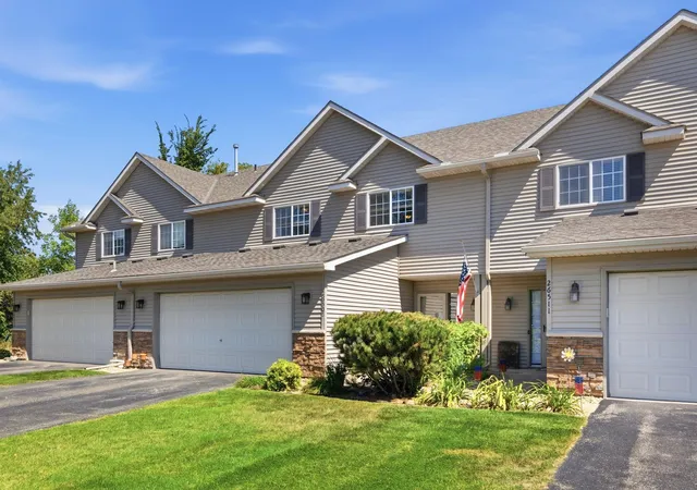 Photo 2 of Single family home for sale at 26505 Pond Ct, Elko New Market, MN 55020 | MLS# 7127483 | Listing updated on 2026-09-15