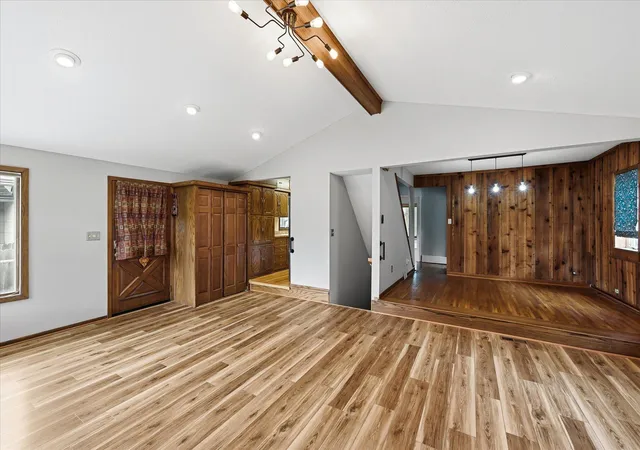 Photo 4 of Sale Pending at 1918 Clear Ave, Saint Paul, MN 55119 | MLS# 7127588 | Listing updated on 2026-09-14