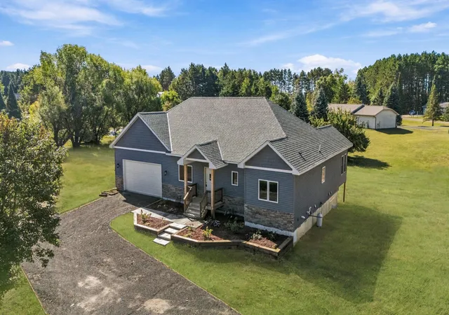 Photo 1 of Single family home for sale at 33006 Hilary Cir, Cambridge, MN 55008 | MLS# 7127598 | Listing updated on 2026-09-11