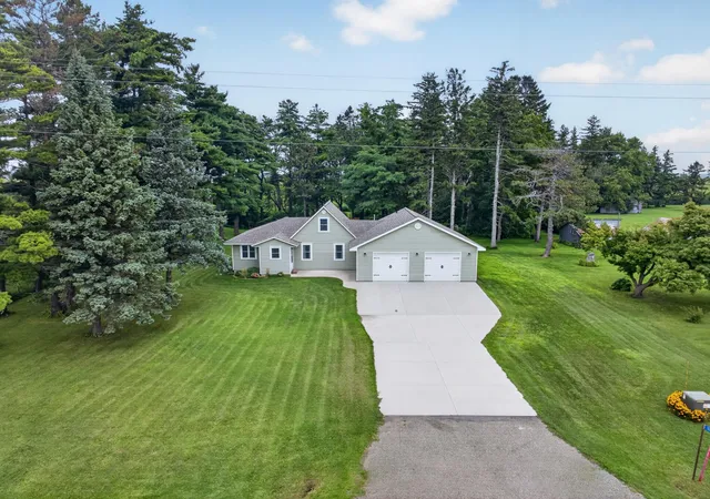Photo 2 of Single family home for sale at 15832 585th Street, Claremont, MN 55924 | MLS# 7127613 | Listing updated on 2026-09-15