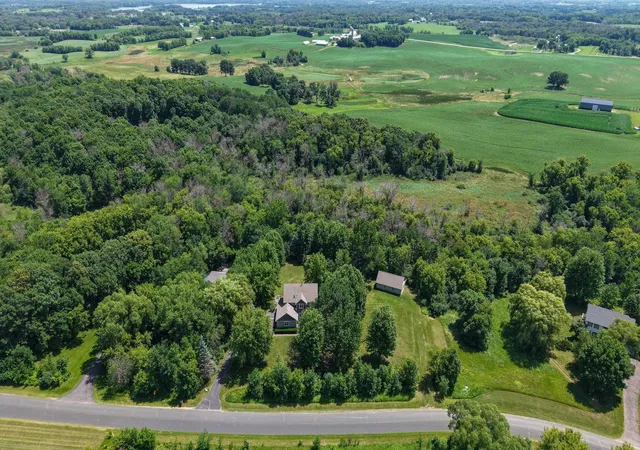 Photo 2 of Single family home for sale at 4749 S Lake Sarah Dr, Maple Plain, MN 55359 | MLS# 7127737 | Listing updated on 2026-10-05