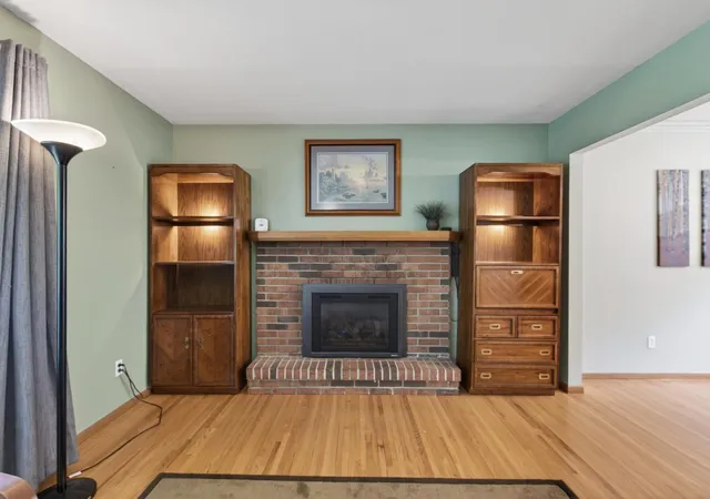 Photo 4 of Sale Pending at 2201 Mounds Ave, Saint Paul, MN 55112 | MLS# 7127807 | Listing updated on 2026-09-08