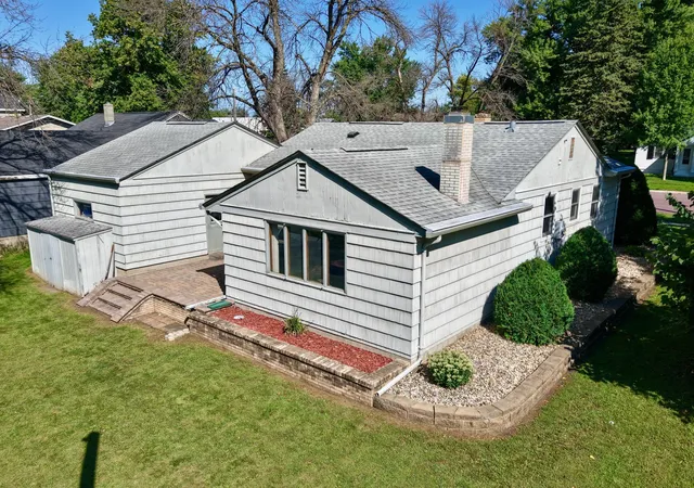 Photo 3 of Sale Pending at 1008 Boxelder St, Mountain Lake, MN 56159 | MLS# 7127808 | Listing updated on 2026-09-11