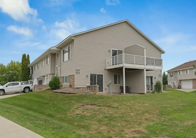 Photo 3 of Single family home for sale at 15831 Gooseberry Way, Saint Paul, MN 55124 | MLS# 7127862 | Listing updated on 2026-09-14