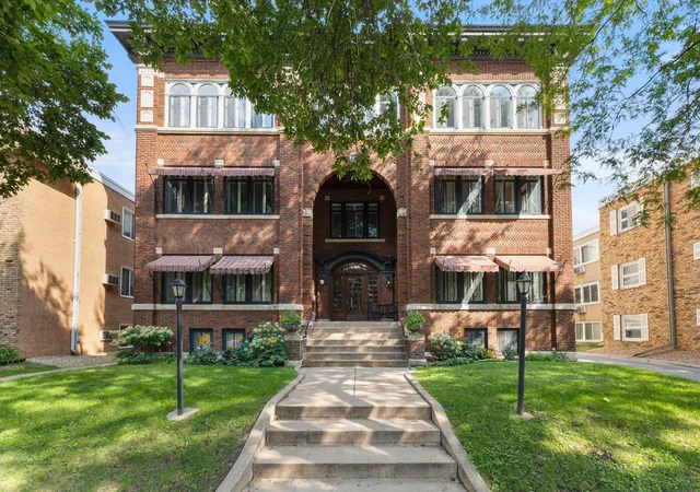 Condo for sale at 2719 Humboldt Ave S #E, Minneapolis, MN 55408 | MLS# 7127891