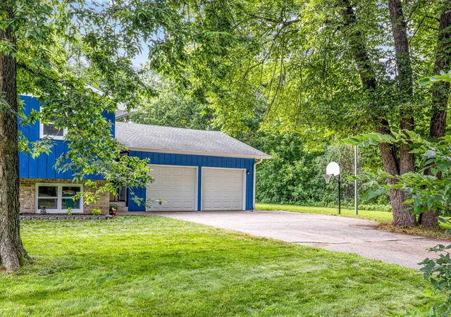 Photo 4 of Single family home for sale at 7407 Elm Ct, Horace, ND 58047 | MLS# 7128050 | Listing updated on 2026-09-11