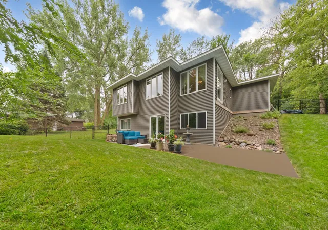 Photo 3 of Sale Pending at 8492 210th Street E, Prior Lake, MN 55372 | MLS# 7128169 | Listing updated on 2026-09-12