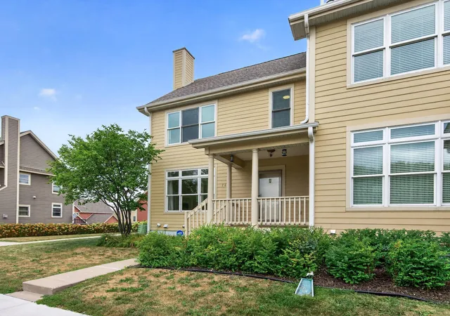 Photo 3 of Single family home for sale at 788 Cedar St #5, Saint Paul, MN 55103 | MLS# 7128191 | Listing updated on 2026-09-15