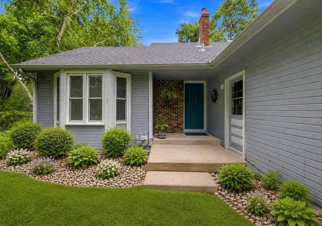 Photo 3 of Sale Pending at 15783 Ilex St NW, Andover, MN 55304 | MLS# 7128243 | Listing updated on 2026-09-11