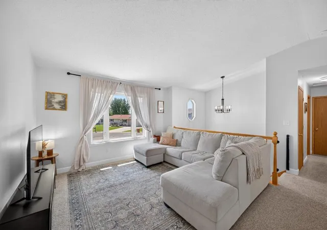 Photo 3 of Sale Pending at 1910 3Rd Ave Ne, Stewartville, MN 55976 | MLS# 7128290 | Listing updated on 2026-10-08