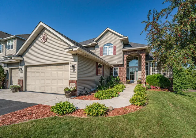 Photo 2 of Sale Pending at 852 Bridle Crk Dr, Jordan, MN 55352 | MLS# 7128353 | Listing updated on 2026-09-09