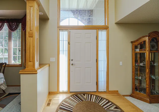 Photo 4 of Sale Pending at 852 Bridle Crk Dr, Jordan, MN 55352 | MLS# 7128353 | Listing updated on 2026-09-09