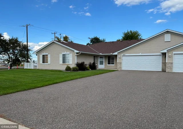 Photo 3 of Single family home for sale at 10102 Karston Ave Ne, Albertville, MN 55301 | MLS# 7128395 | Listing updated on 2026-09-22