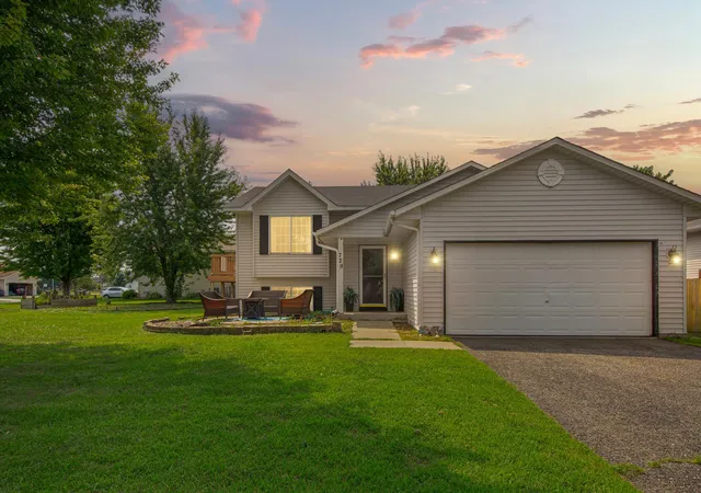 Photo 1 of Sale Pending at 729 Heritage Ln, Belle Plaine, MN 56011 | MLS# 7128402 | Listing updated on 2026-09-21