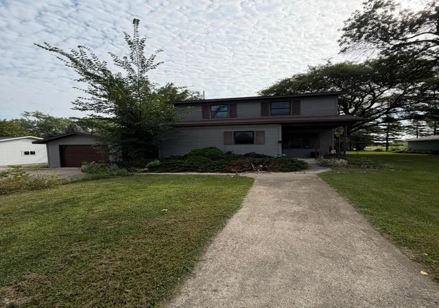 Photo 3 of Single family home for sale at 525 1st Street, Dawson, MN 56232 | MLS# 7128515 | Listing updated on 2026-09-15