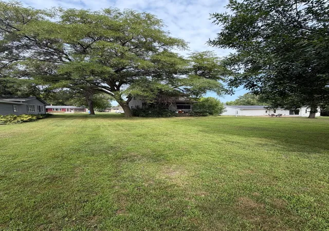 Photo 3 of Single family home for sale at 525 1st Street, Dawson, MN 56232 | MLS# 7128515 | Listing updated on 2026-09-15