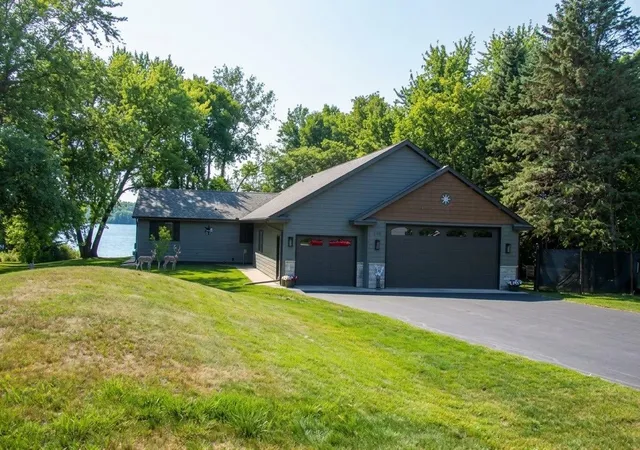 Photo 1 of Single family home for sale at 11489 Alcott Dr, Sauk Centre, MN 56378 | MLS# 7128523 | Listing updated on 2026-10-02
