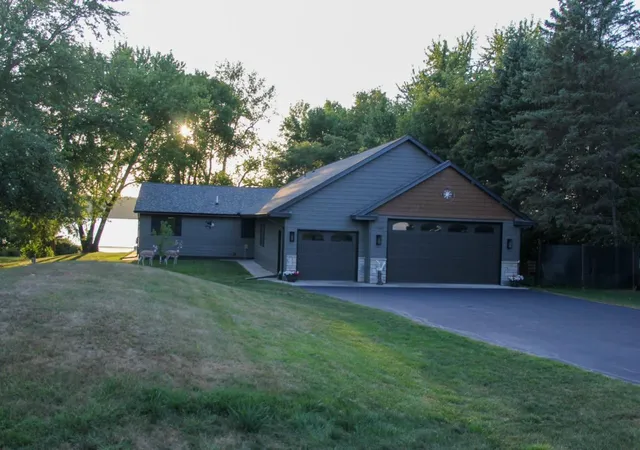 Photo 2 of Single family home for sale at 11489 Alcott Dr, Sauk Centre, MN 56378 | MLS# 7128523 | Listing updated on 2026-10-02