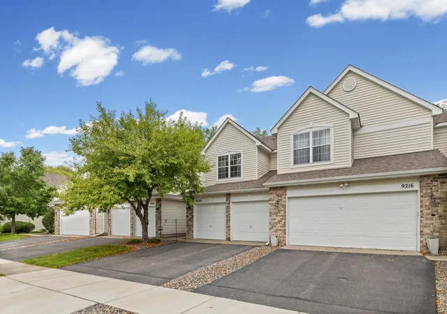 Photo 3 of Single family home for sale at 9220 Merrimac Ln N, Maple Grove, MN 55311 | MLS# 7128554 | Listing updated on 2026-10-02