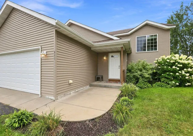 Photo 2 of Single family home for sale at 260 Chatter Cir Ne, Kimball, MN 55353 | MLS# 7128567 | Listing updated on 2026-09-24