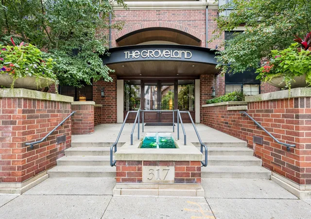 Photo 3 of Condo for sale at 317 Groveland Ave #714, Minneapolis, MN 55403 | MLS# 7128571 | Listing updated on 2026-09-14