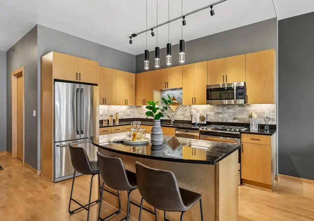 Listing Photo 4 - Condo for sale in building located at 401 N 2Nd St, Minneapolis, MN 55401 - Unit #511