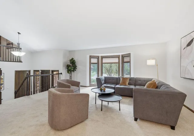 Photo 4 of Sale Pending at 7885 Lower 139Th Ct, Apple Valley, MN 55124 | MLS# 7128840 | Listing updated on 2026-10-23