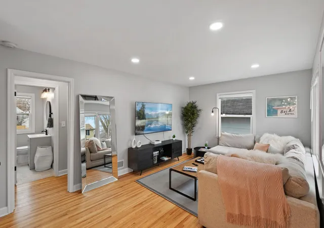 Photo 3 of Single family home for sale at 5529 Emerson Ave S, Minneapolis, MN 55419 | MLS# 7128971 | Listing updated on 2026-09-14