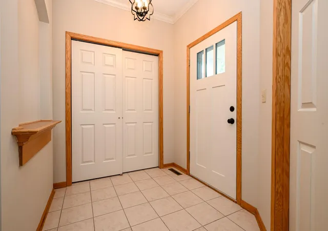 Photo 3 of Sale Pending at 4210 Lawndale Ln N, Minneapolis, MN 55446 | MLS# 7129048 | Listing updated on 2026-09-15