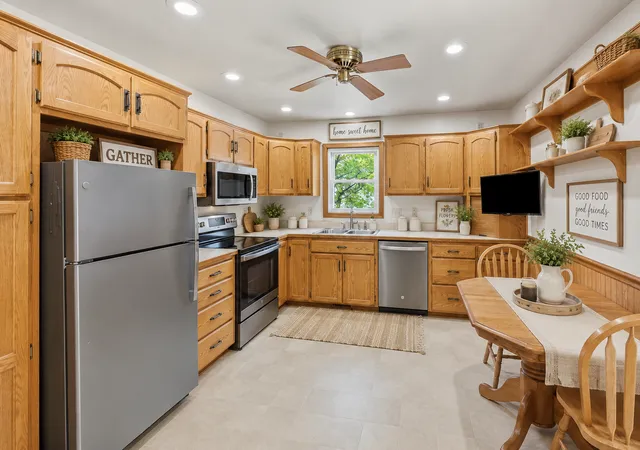 Photo 3 of Single family home for sale at 120 3rd Street W, Hector, MN 55342 | MLS# 7129168 | Listing updated on 2026-09-15