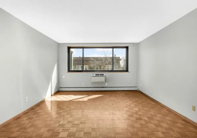 Photo 2 of Condo for sale at 1912 Dupont Ave S #405, Minneapolis, MN 55403 | MLS# 7129603 | Listing updated on 2026-09-15