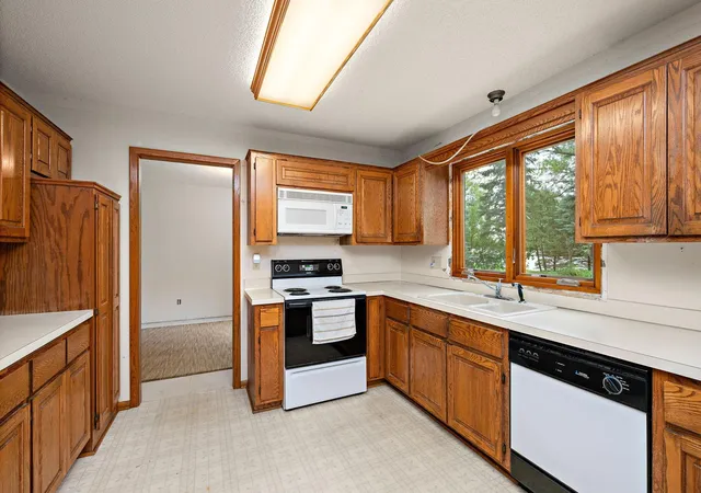 Photo 3 of Sale Pending at 4505 Upland Ln N, Minneapolis, MN 55446 | MLS# 7129617 | Listing updated on 2026-09-14