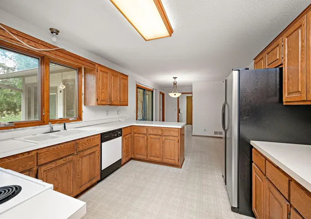 Photo 3 of Sale Pending at 4505 Upland Ln N, Minneapolis, MN 55446 | MLS# 7129617 | Listing updated on 2026-09-14